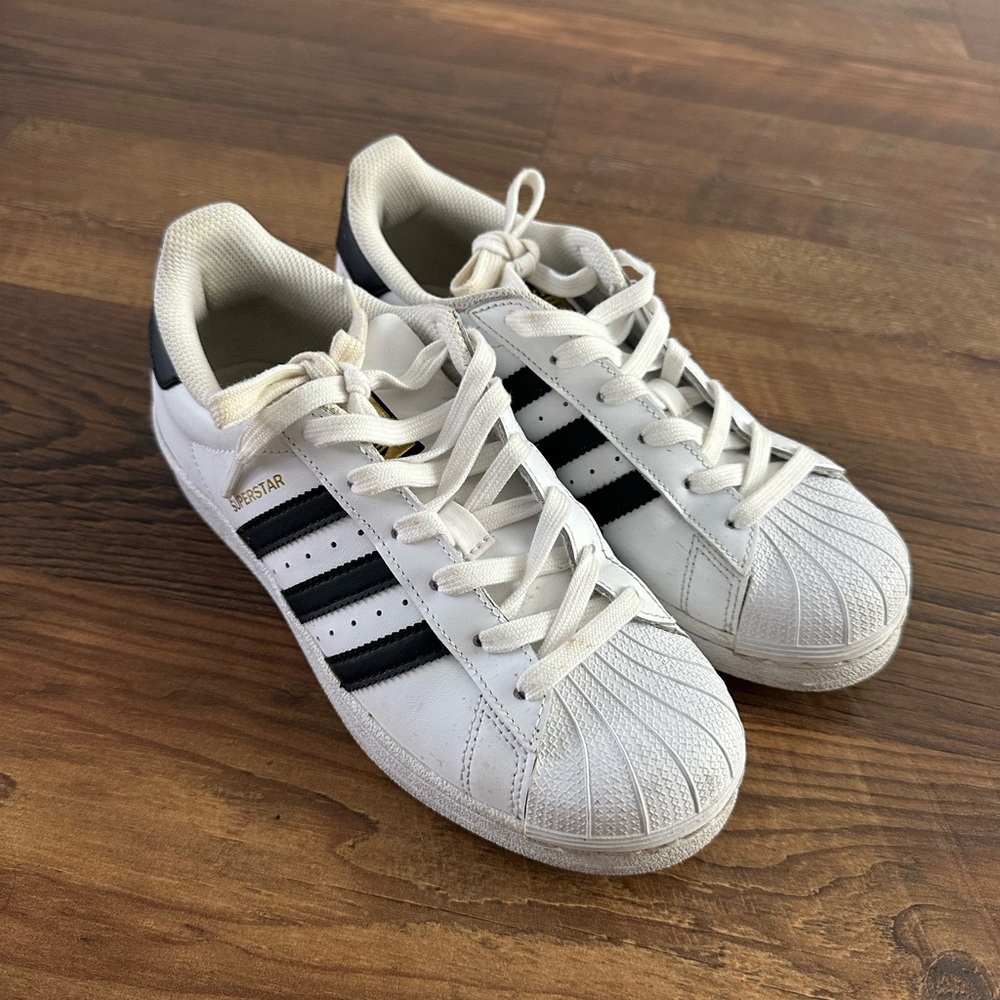 Womens Adidas Superstar
